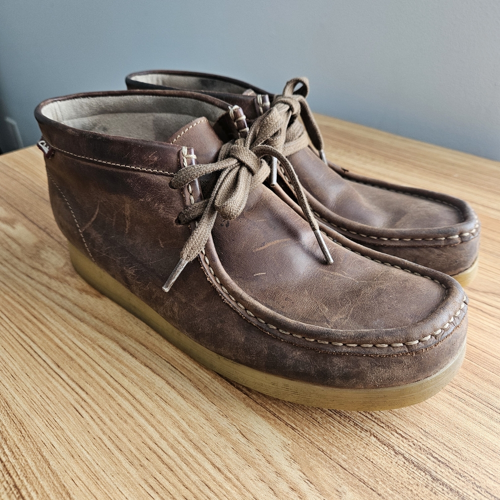 Clarks Men's Brown Leather Chukka Boots